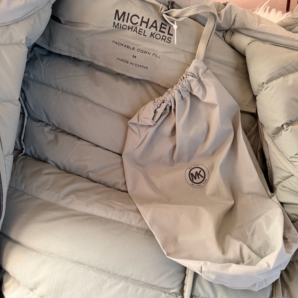 Michael Kors Olive Hooded Puffer Jacket - Picture 13 of 16